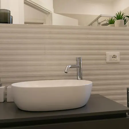 דירה Welcomely - River