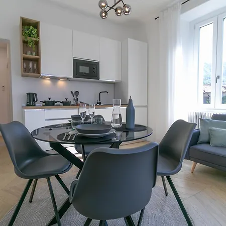 River Διαμέρισμα *